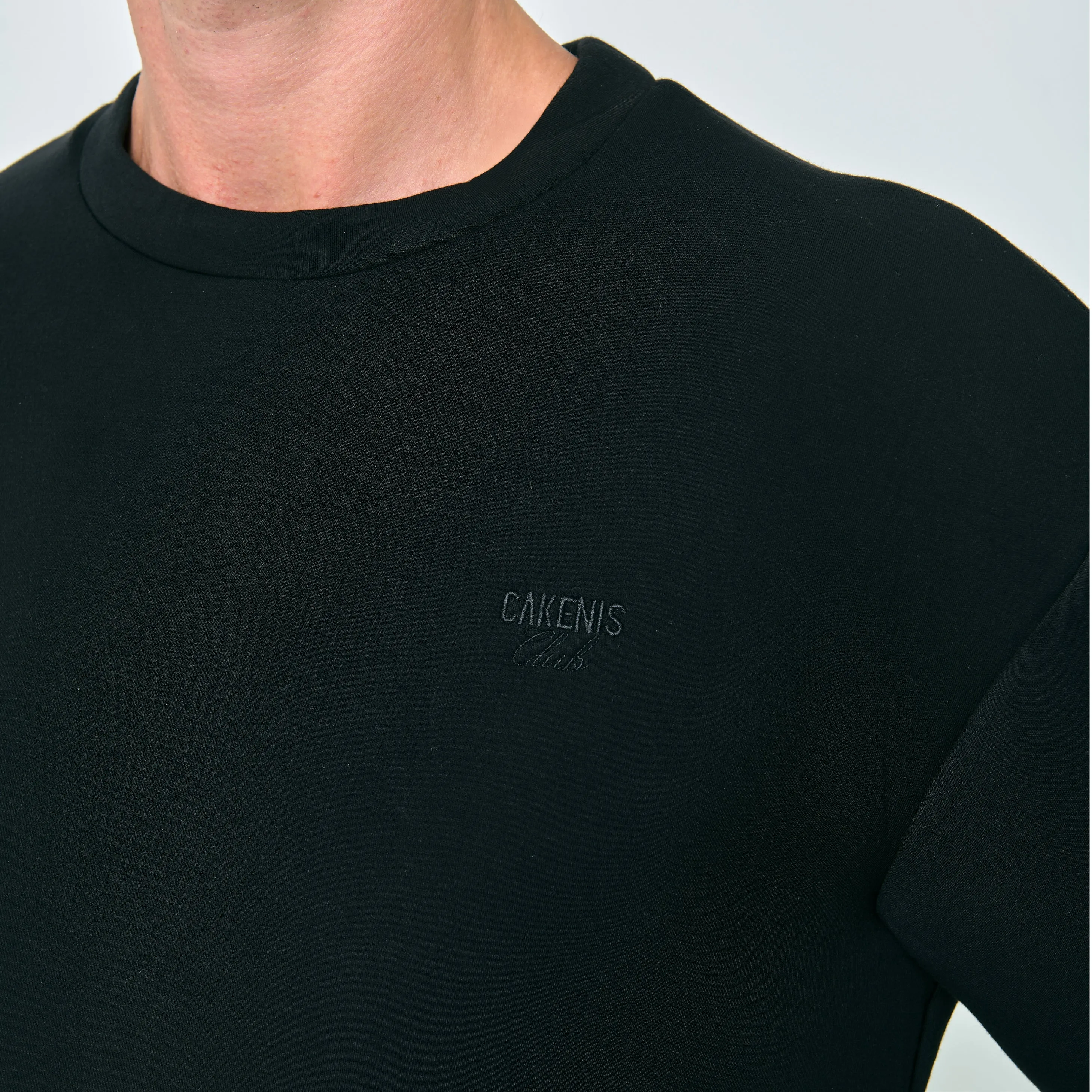 CAKENIS CLUB CHAMP OVERSIZED TEE IN BLACK