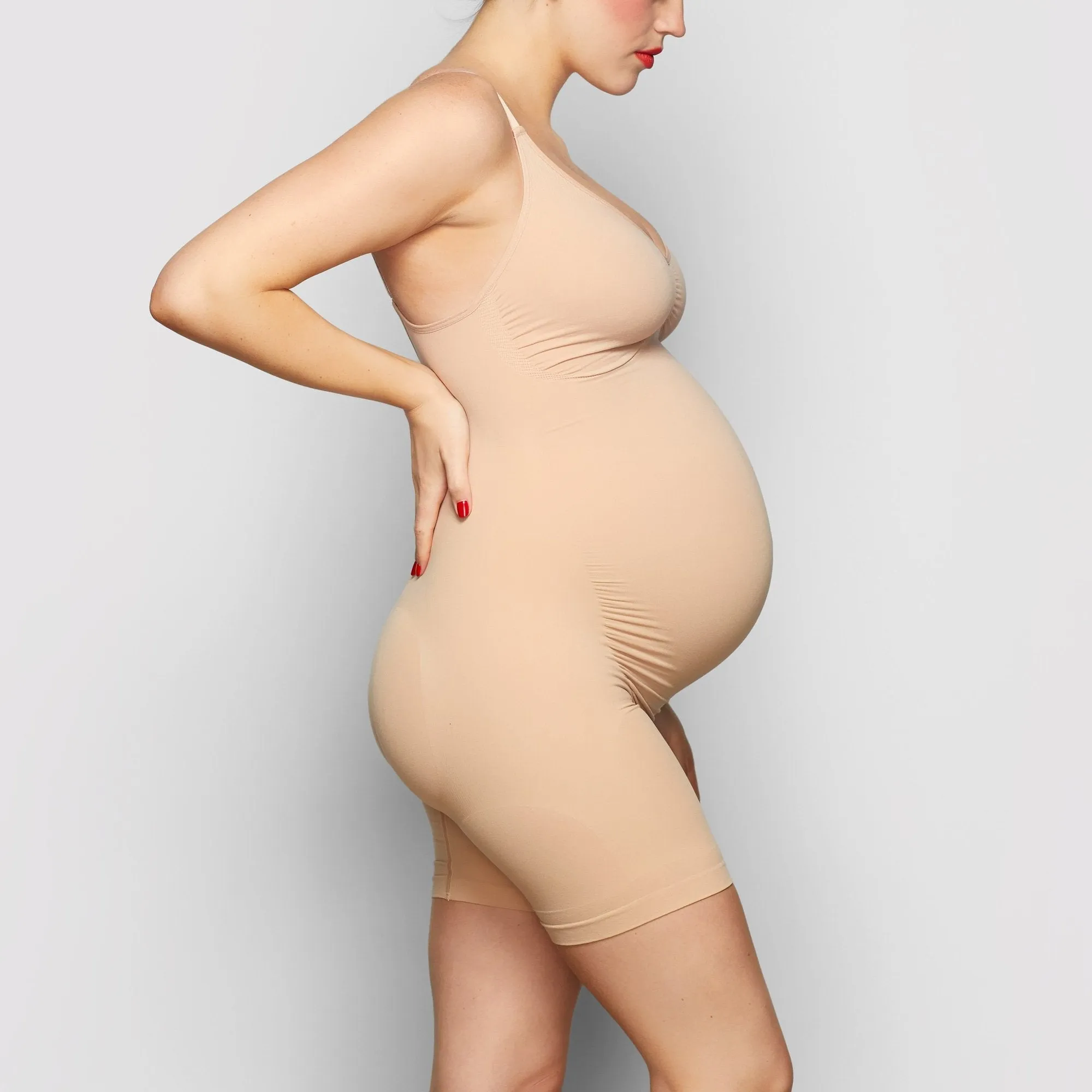 MATERNITY SCULPTING BODYSUIT MID THIGH | CLAY