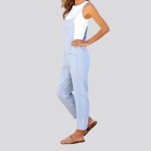 Stretchable denim dungaree for women